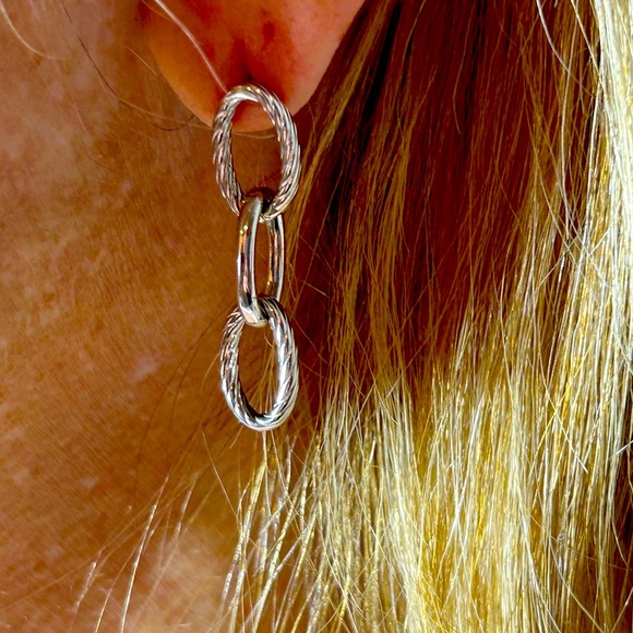 Elegant Sterling Silver Twisted Knot Earrings - Picture 5 of 6